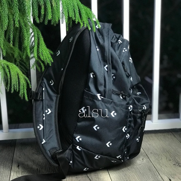 NWT Poly Chuck Plus Backpack B/W logo Unisex AUTHE - Picture 4 of 8